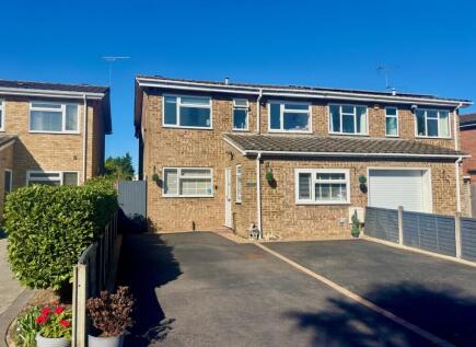 Aymer Drive, Staines-upon-Thames, Surrey, TW18