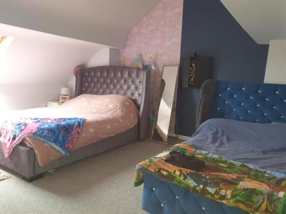ATTIC ROOM