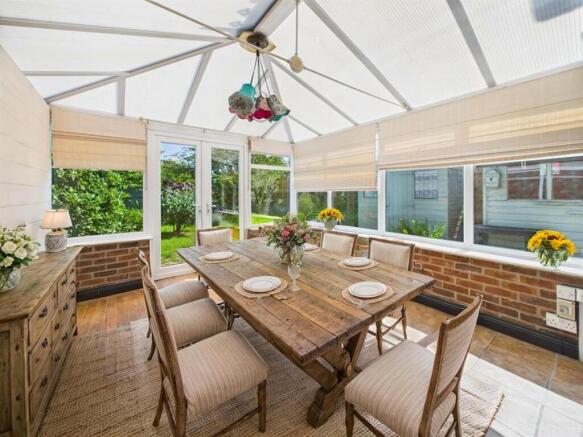 Conservatory (Virtually Furnished)