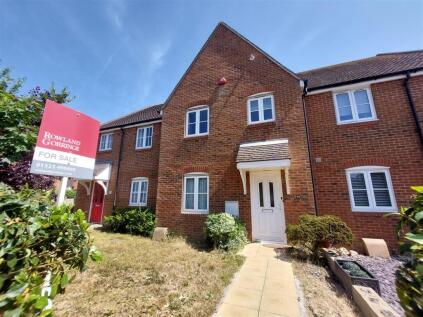 Maple Fields, Seaford