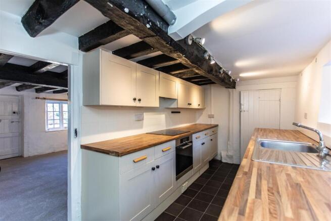 Thatch Cottage32.jpg