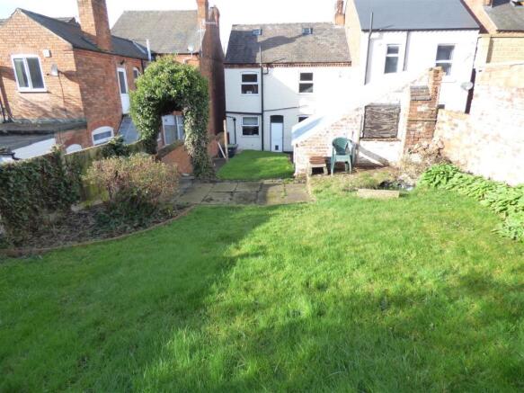 221 Derby Road - Gdn.JPG