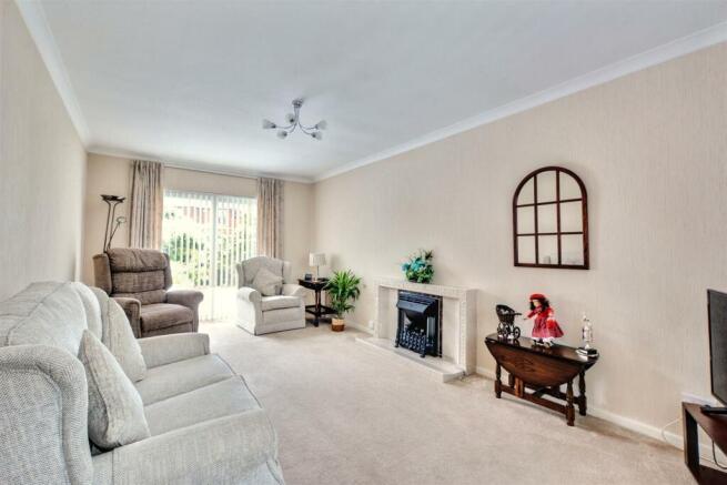 Living Room_1.jpeg