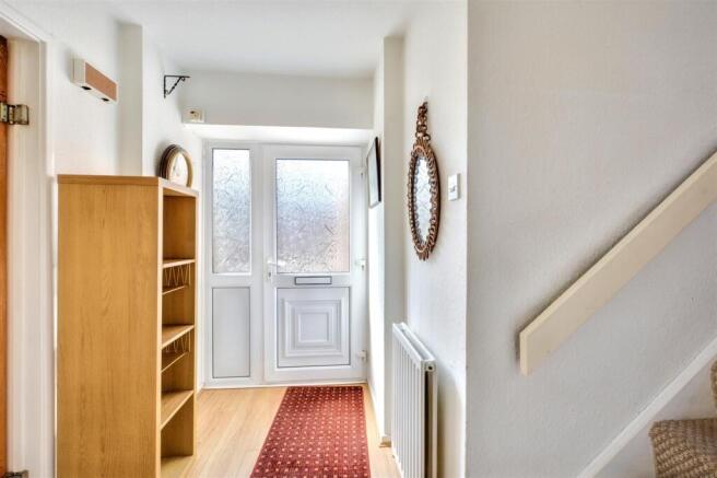 Hallway_1.jpeg