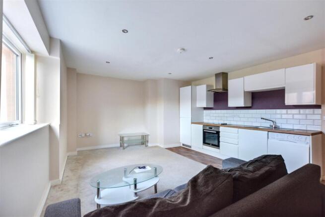 Living Kitchen_2.jpeg