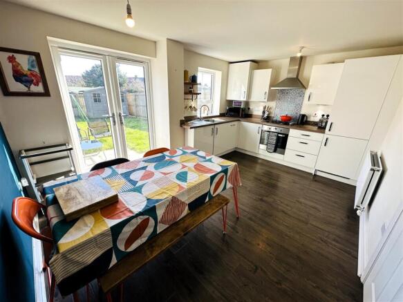 Kitchen Diner.3.jpg