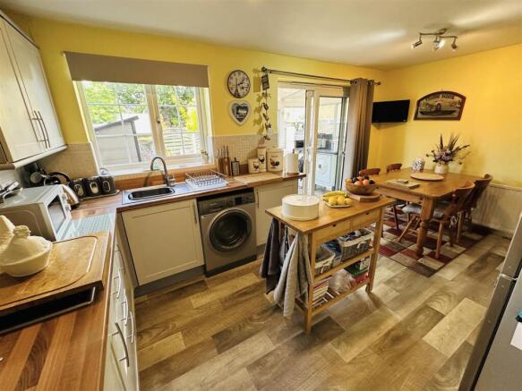 Kitchen Diner