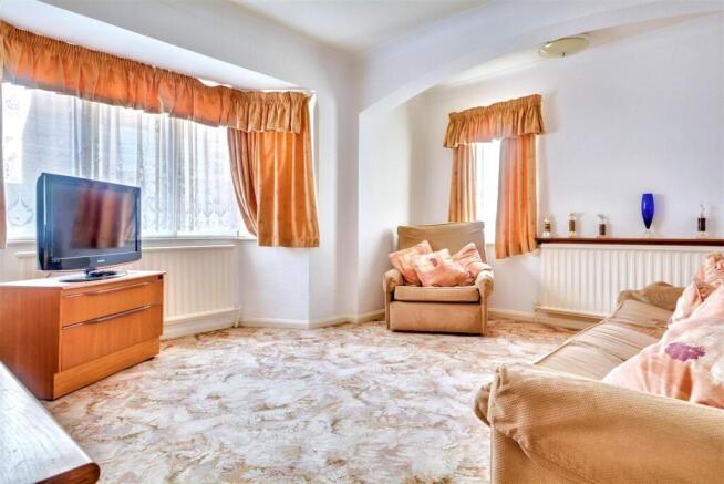 Lounge/Sitting Room