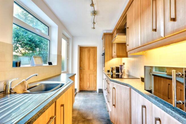 Kitchen_3.jpeg