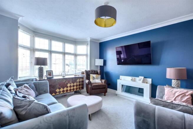 Lounge/Sitting Room