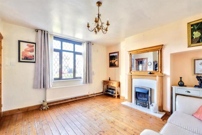 Lounge/Sitting Room