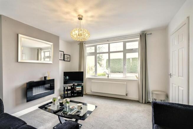 Lounge/Sitting Room