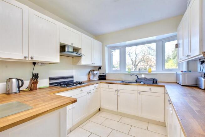 Kitchen_3.jpeg
