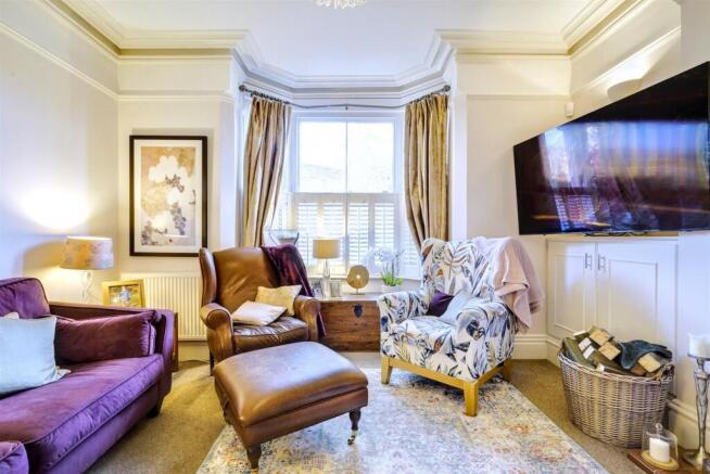 Lounge/Sitting Room