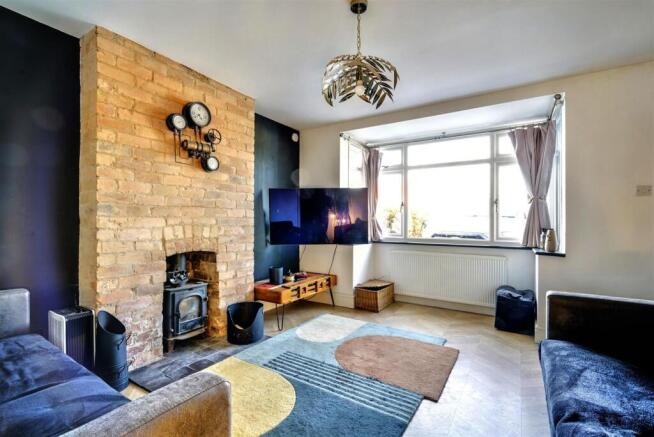 Lounge/Sitting Room