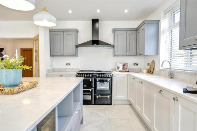 Living/Dining Kitchen
