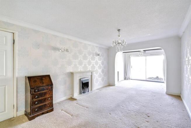 Lounge/Sitting Room