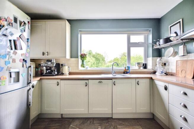 Kitchen_3.jpeg