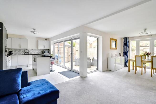 Living/Dining Kitchen