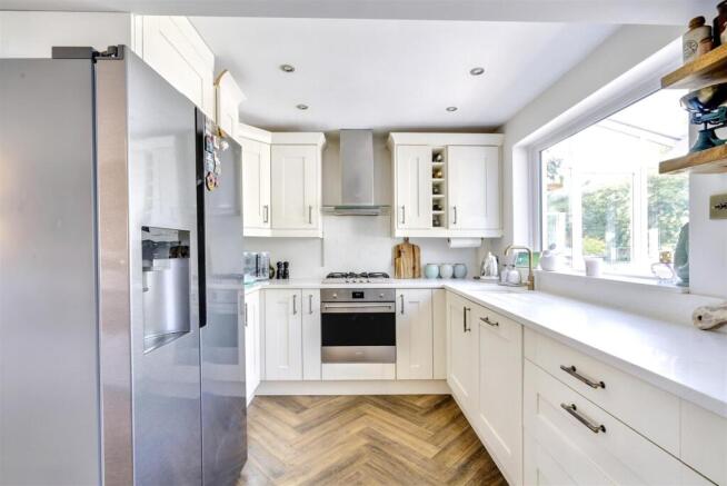 Kitchen 1_1.jpeg