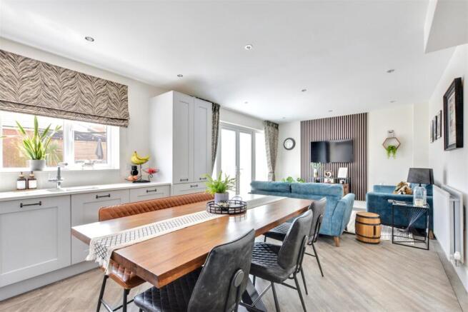 Openned Planned Kitchen Diner Living_2.jpeg