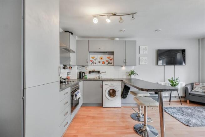 Open Plan Living/Dining Kitchen