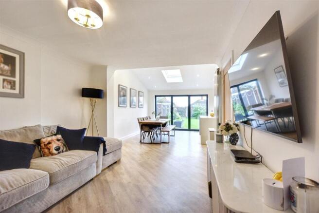 Open Plan Breakfast Kitchen