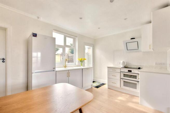 Kitchen_1.jpeg