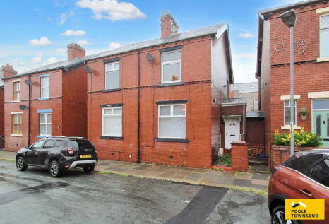 Longreins Road, Barrow-in-furness, LA14 5AL