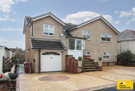 Beach Crescent, Walney, Barrow-in-furness, LA14 3YA
