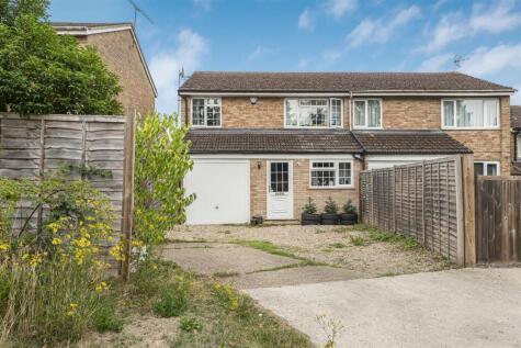 Lowfield Road, Caversham Park, Reading