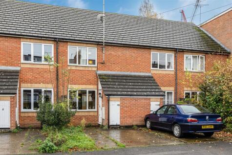 Grayling Court De Montfort Road, Reading