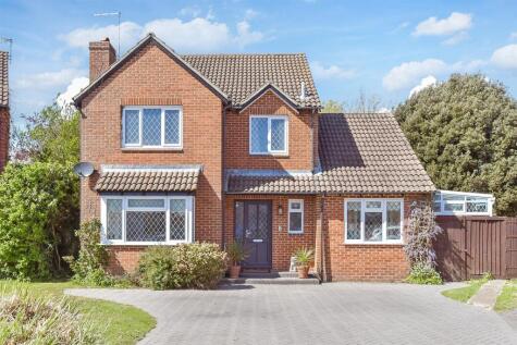 Solent Close, Beaumont Park, West Sussex