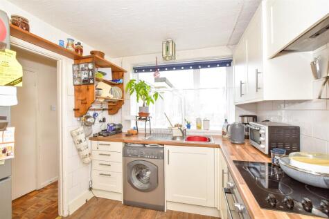 Cumberland Crescent, Angmering, West Sussex