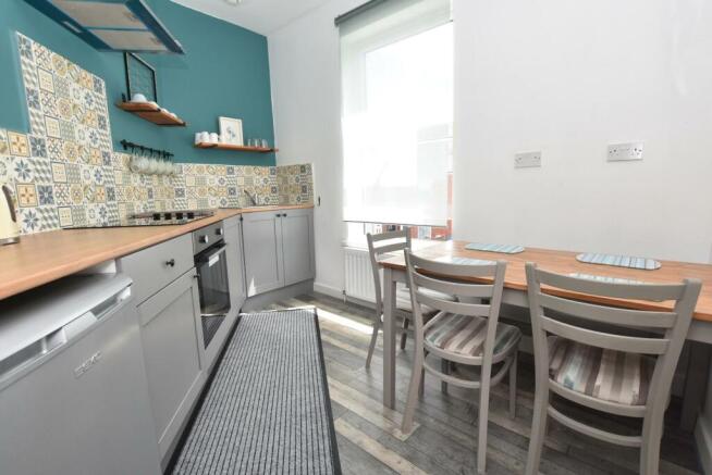 FLAT B - Kitchen Diner.jpg