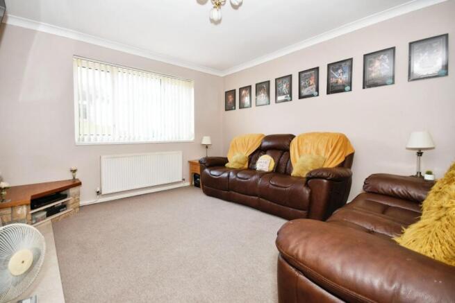 SITTING ROOM 01.jpg