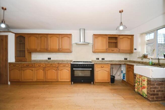KITCHEN 03.jpg