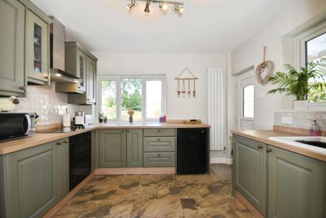 Highfield Lane, Newbold, Chesterfield, S41 8AY