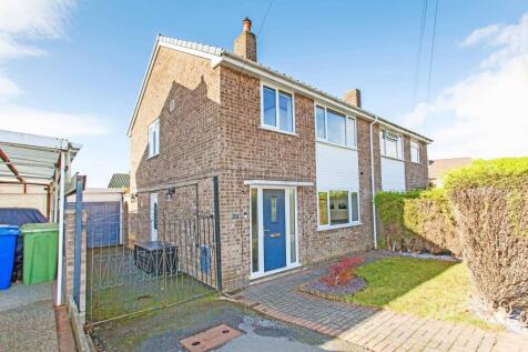 Selmer Court, Brimington, S43