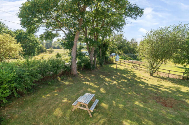 1309916-18-685323...