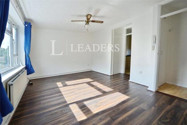 Living Area/Bedroom
