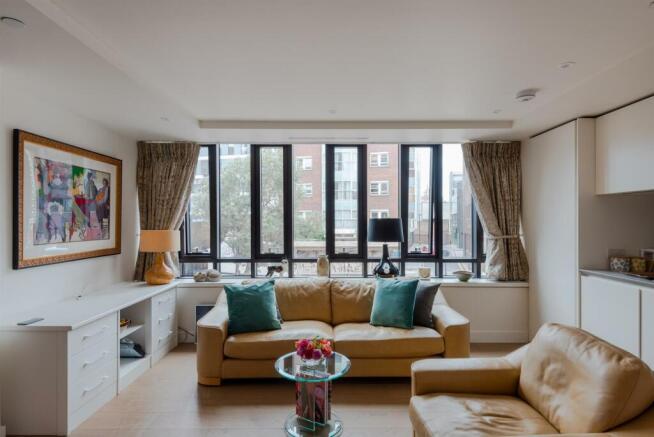 Flat 14 Blake Tower-10.jpg