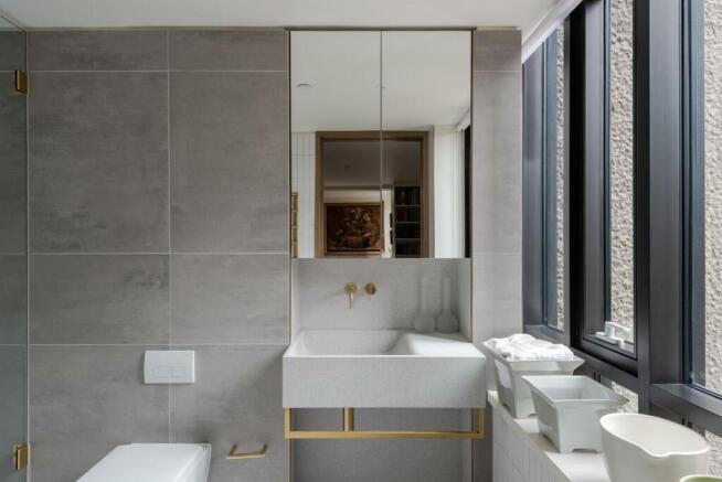 Flat 14 Blake Tower-1.jpg