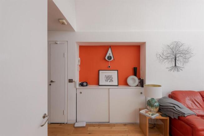 184 Andrewes House-8.jpg