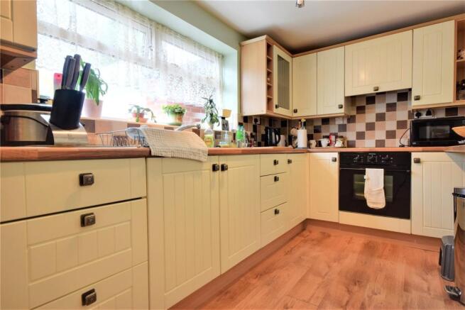 3 Bedroom Bungalow For Sale In Owls Clough The Woodlands Alveley