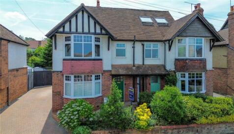 Waverley Road, Reading, Berkshire, RG30