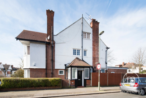 Ravenscroft Avenue, Temple Fortune, NW11