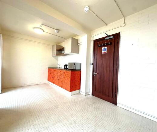 IMG-20251105-WA00...