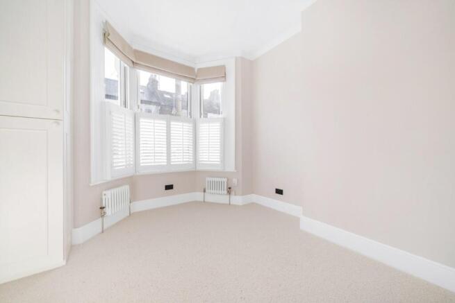 Bedroom 1.jpg