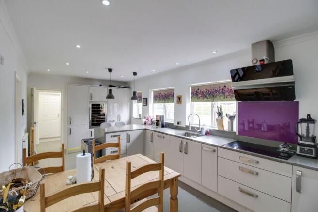 Kitchen / Breakfast Room